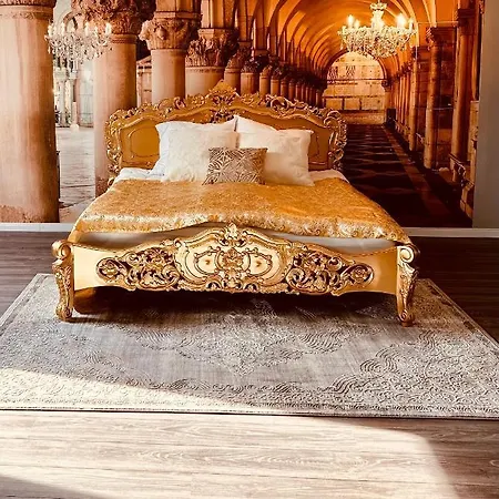 Ferienwohnung Honeymoon Deluxe Wellness Mit Sauna Auf Schloss Falkenhorst Kleinblittersdorf Exterior photo