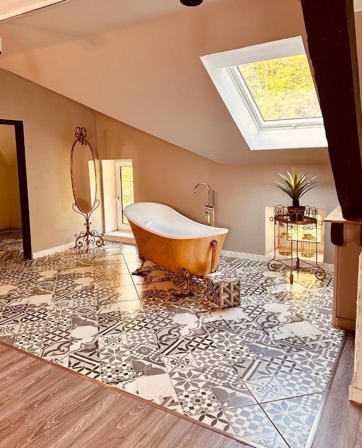 Honeymoon Deluxe Wellness Mit Sauna Auf Schloss Falkenhorst * Kleinblittersdorf