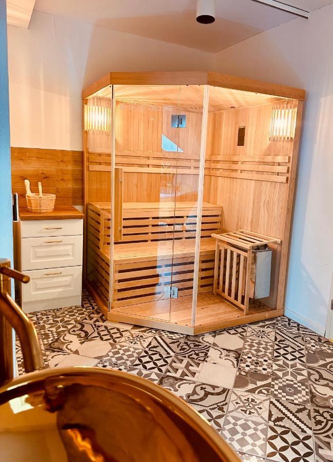 Apartment Honeymoon Deluxe Wellness Mit Sauna Auf Schloss Falkenhorst